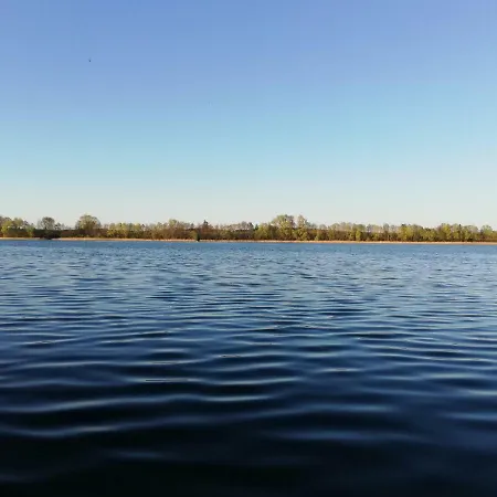 Nad Jeziorem W Chlopowie * Chlopowo (Choszczno)